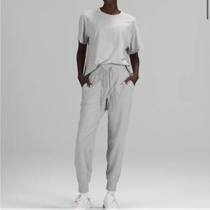 Grey lululemon ready to rulu jogger